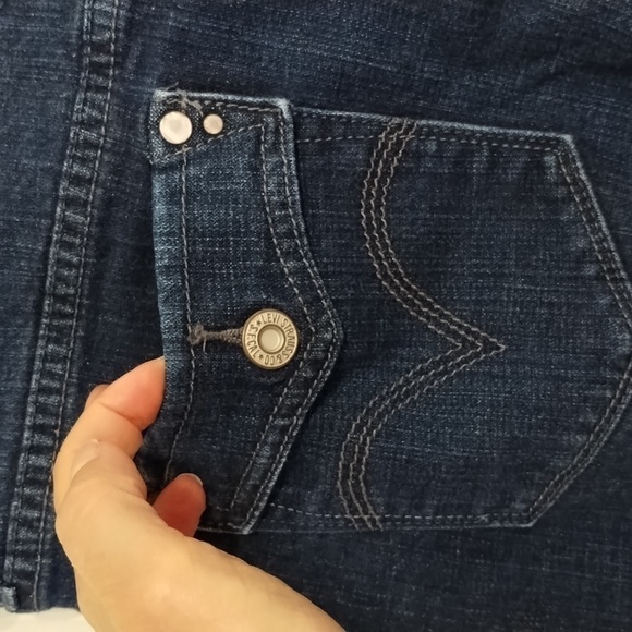 Women's Levi's Size 8 denim cropped jeans medium wash stretch - Picture 5 of 11